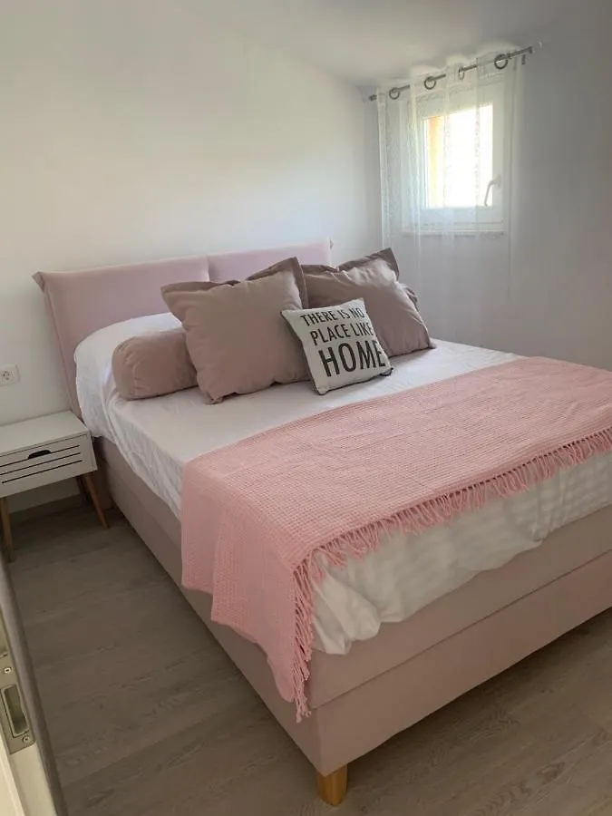Apartments Villa Bella Vista Seget Trogir Hırvatistan